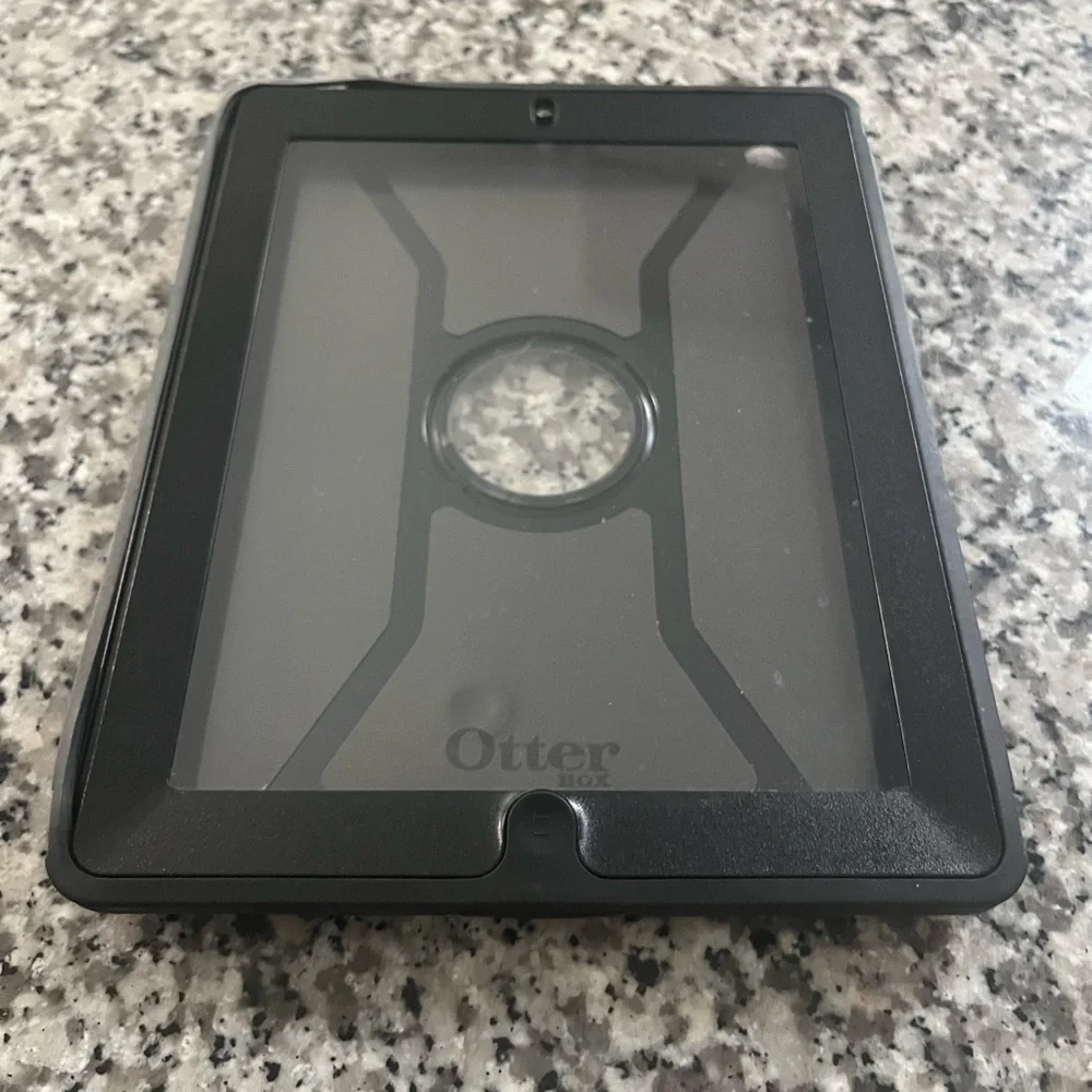 Used black otterbox protective case - iPad second generation